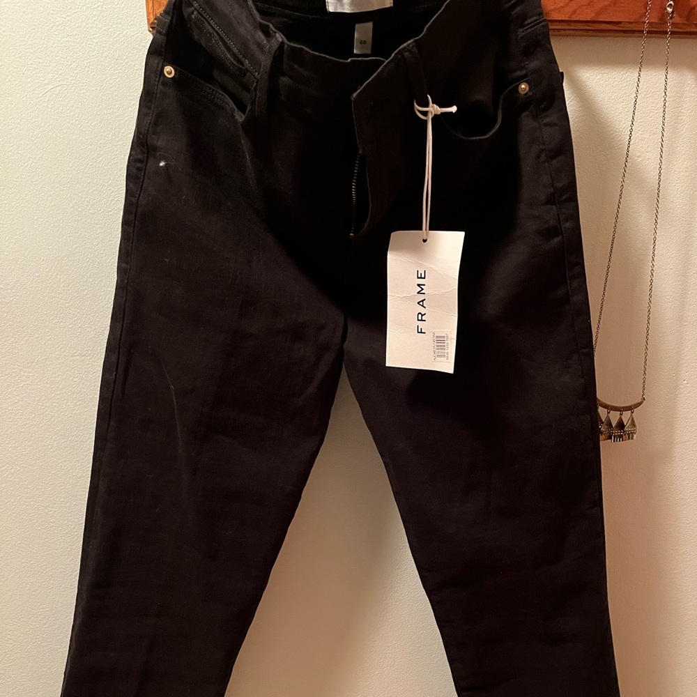 NEW Frame Le High Straight jeans in black.